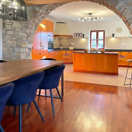 Kluni By Rent Istria * Momjan