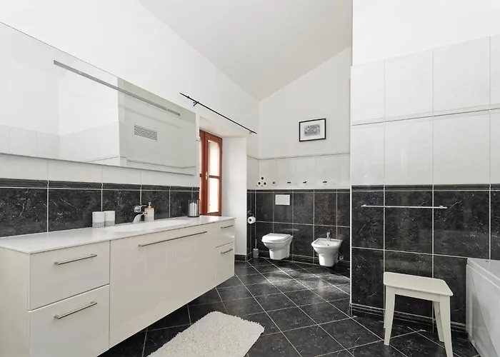 别墅 Kluni By Rent Istria *