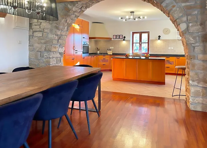 Kluni By Rent Istria * Momjan