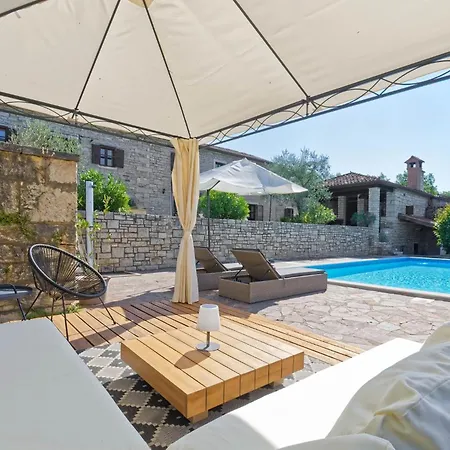 Kluni By Rent Istria Villa *