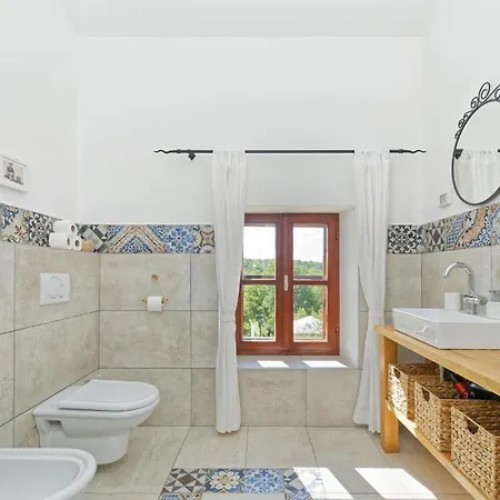 Kluni By Rent Istria * Momjan