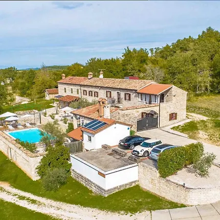 Villa Kluni By Rent Istria Momjan