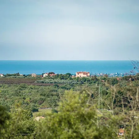 Kluni By Rent Istria * Momjan